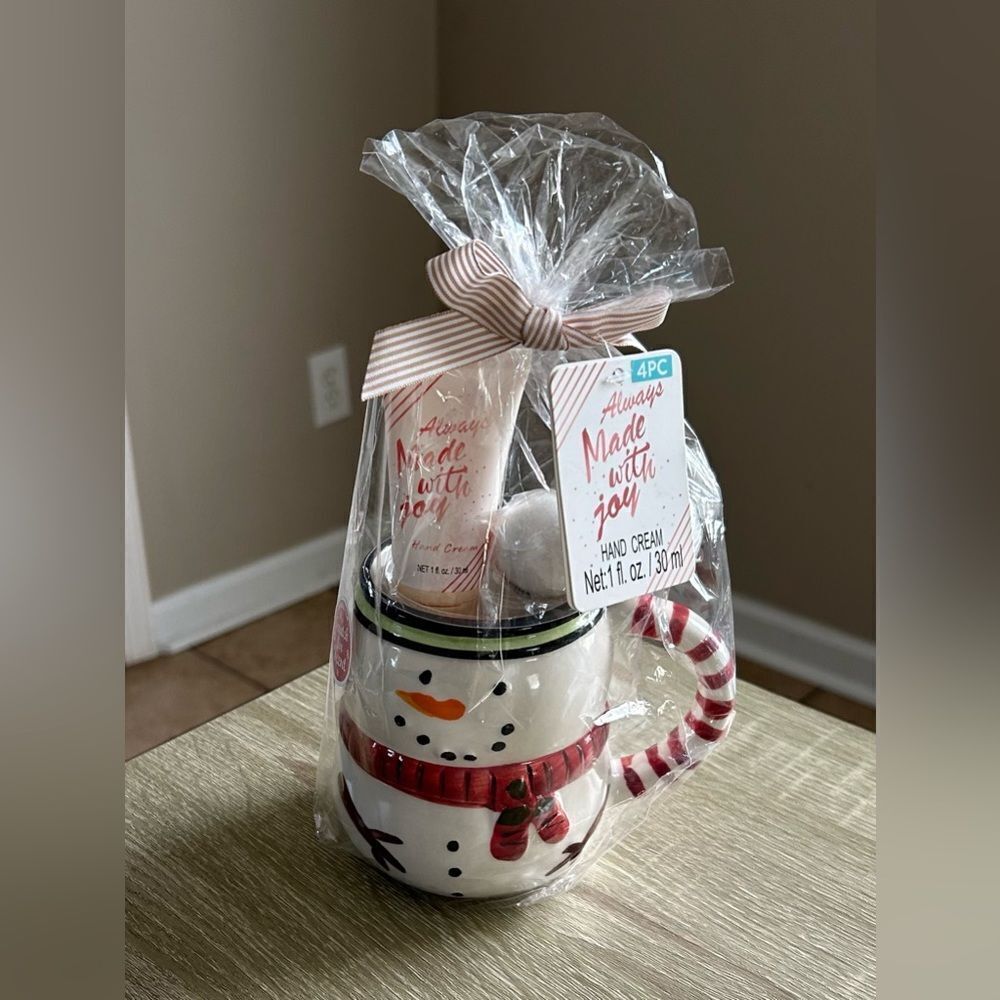 NEW … ALWAYS MADE WITH JOY “4 Piece” Gift Set